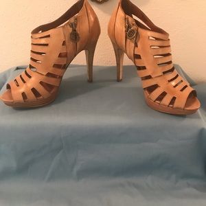 Max Studio Leather Cut outs Bootie